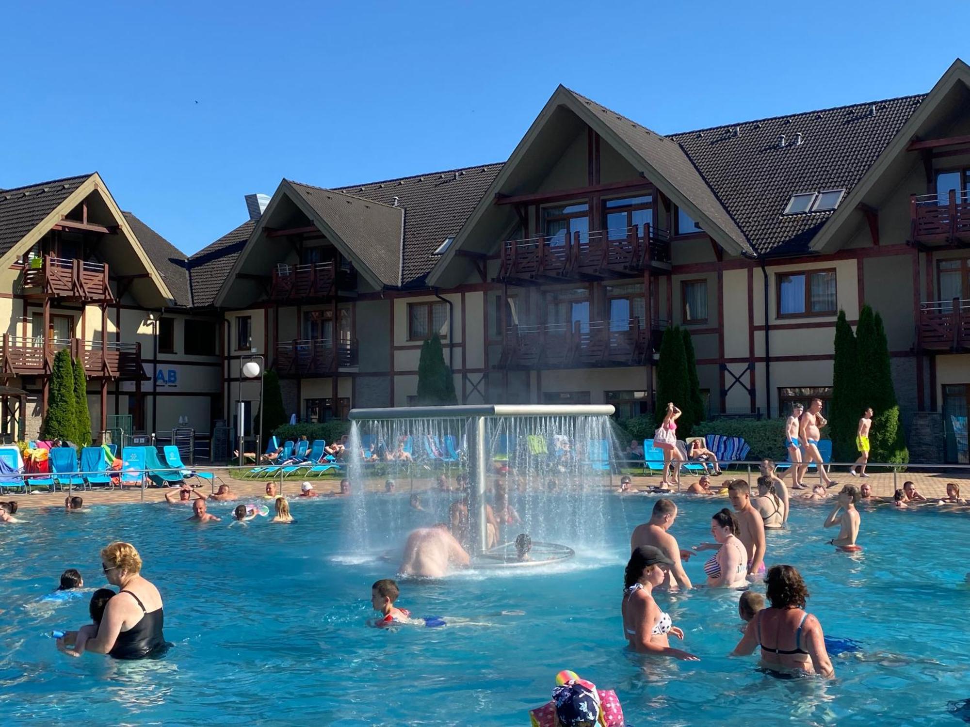 Apartment Family Besenova - Free Swimming Pool Bagian luar foto